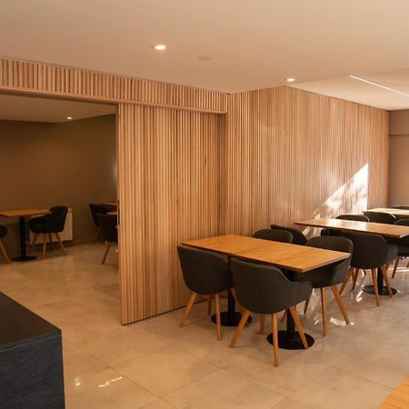 מנדוזה Urbana Suites מראה חיצוני תמונה