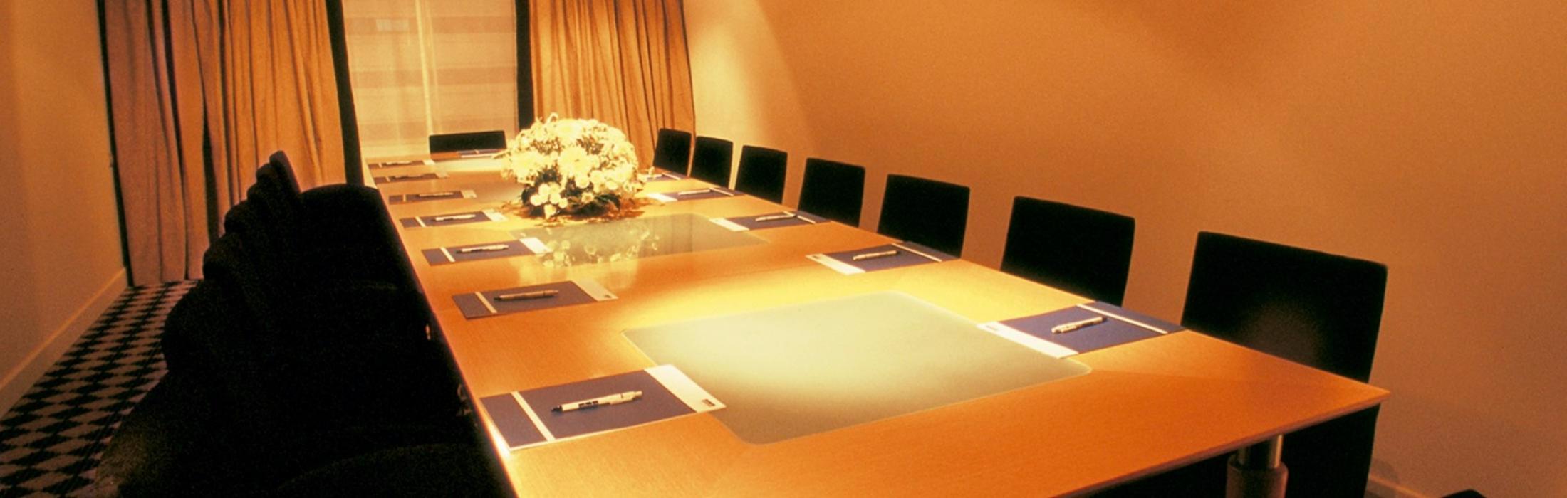 מנדוזה Urbana Suites מראה חיצוני תמונה