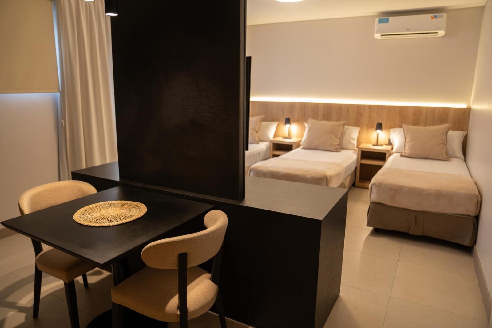 מנדוזה Urbana Suites מראה חיצוני תמונה
