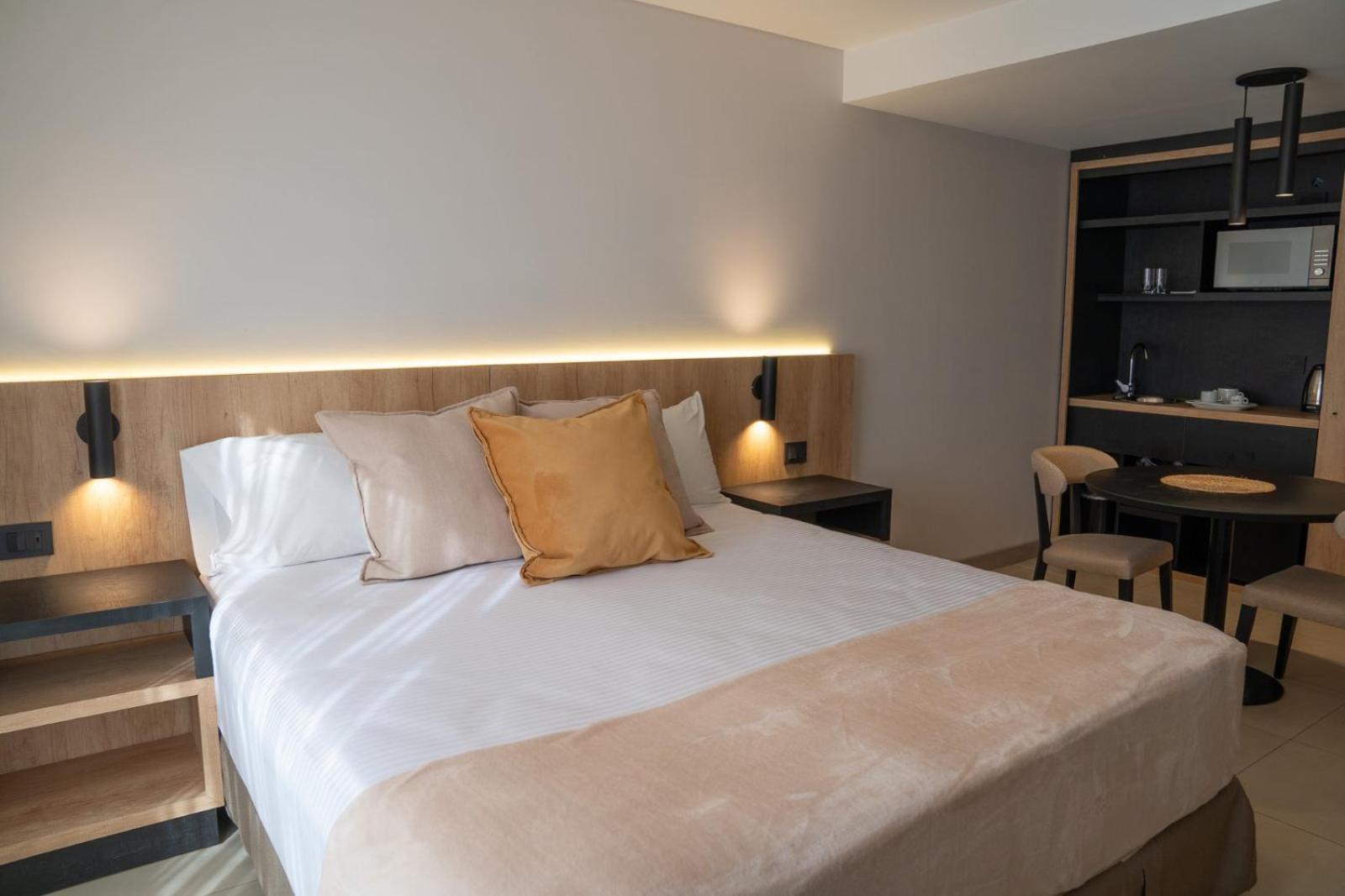 מנדוזה Urbana Suites מראה חיצוני תמונה