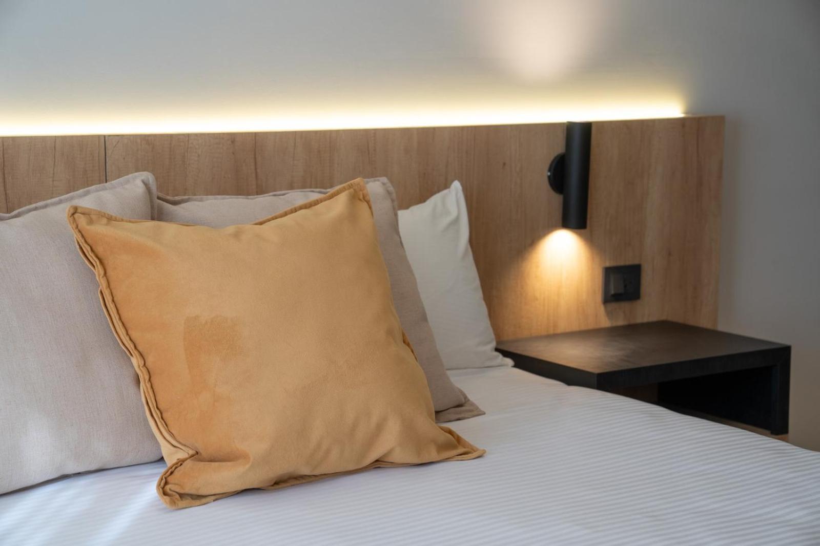 מנדוזה Urbana Suites מראה חיצוני תמונה