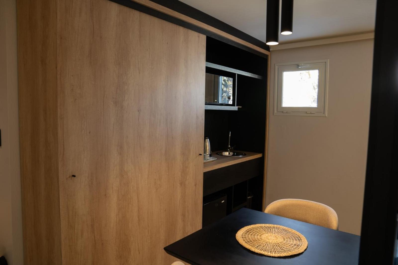 מנדוזה Urbana Suites מראה חיצוני תמונה