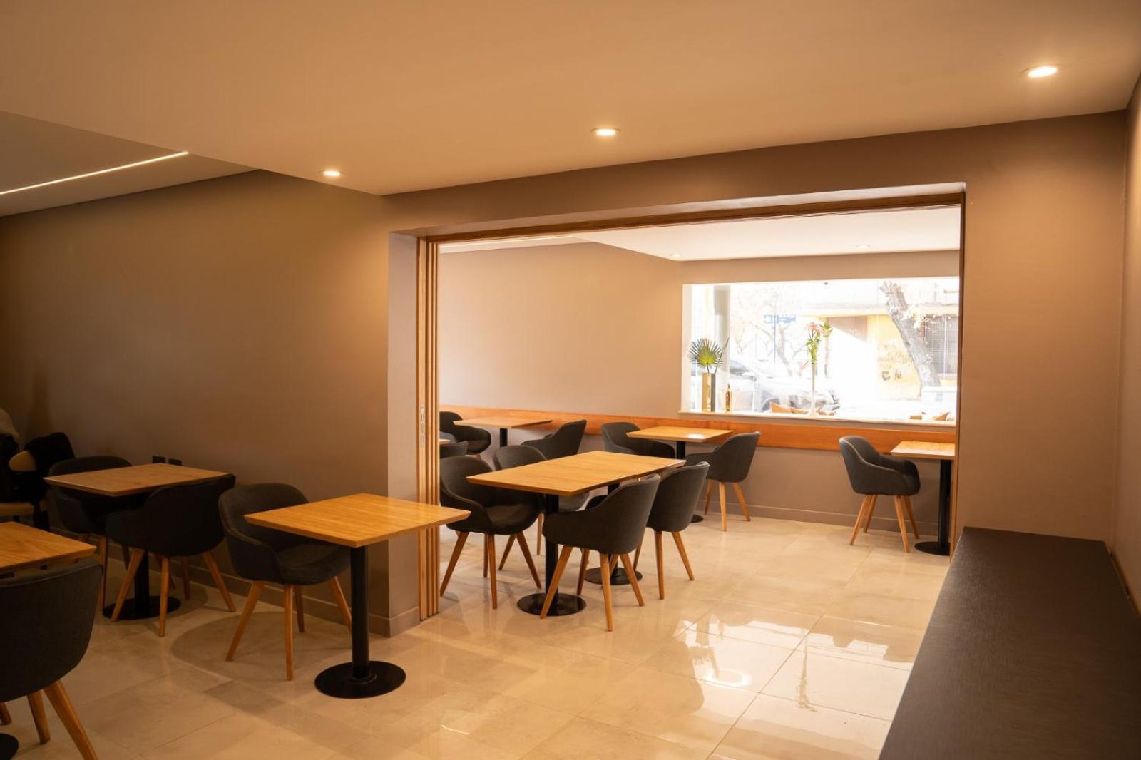 מנדוזה Urbana Suites מראה חיצוני תמונה