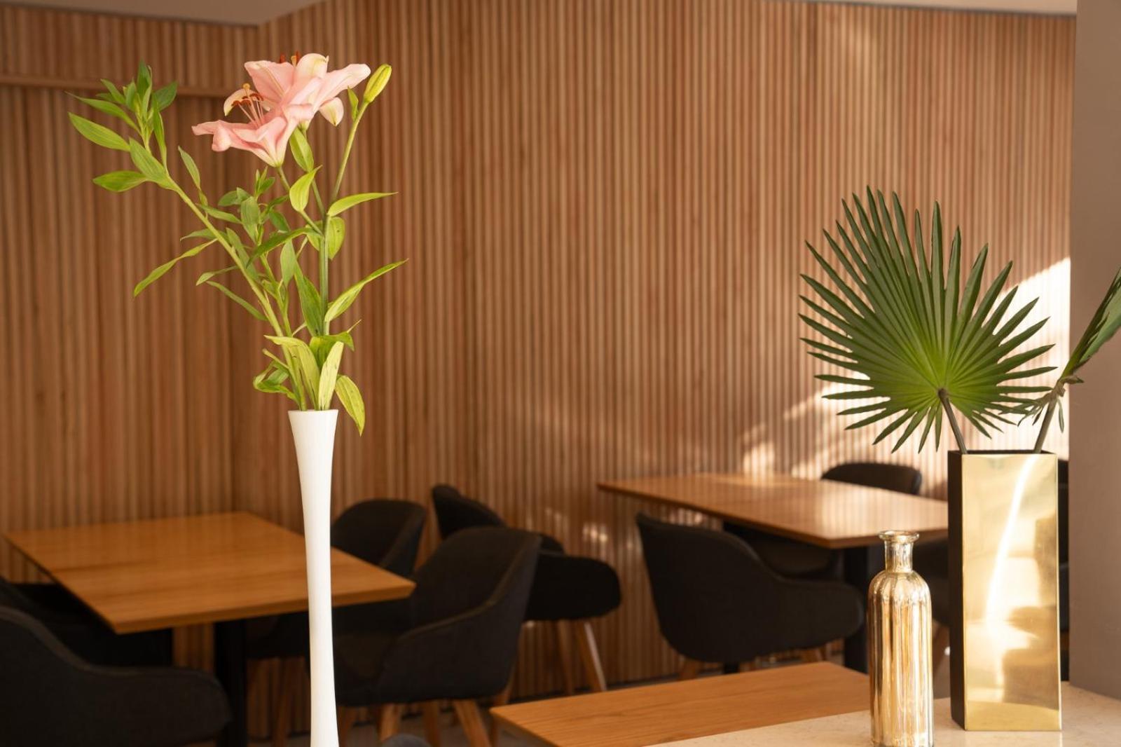 מנדוזה Urbana Suites מראה חיצוני תמונה