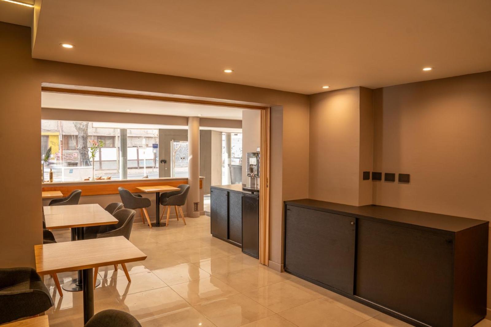 מנדוזה Urbana Suites מראה חיצוני תמונה
