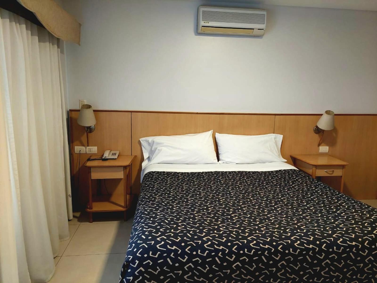 מנדוזה Urbana Suites מראה חיצוני תמונה