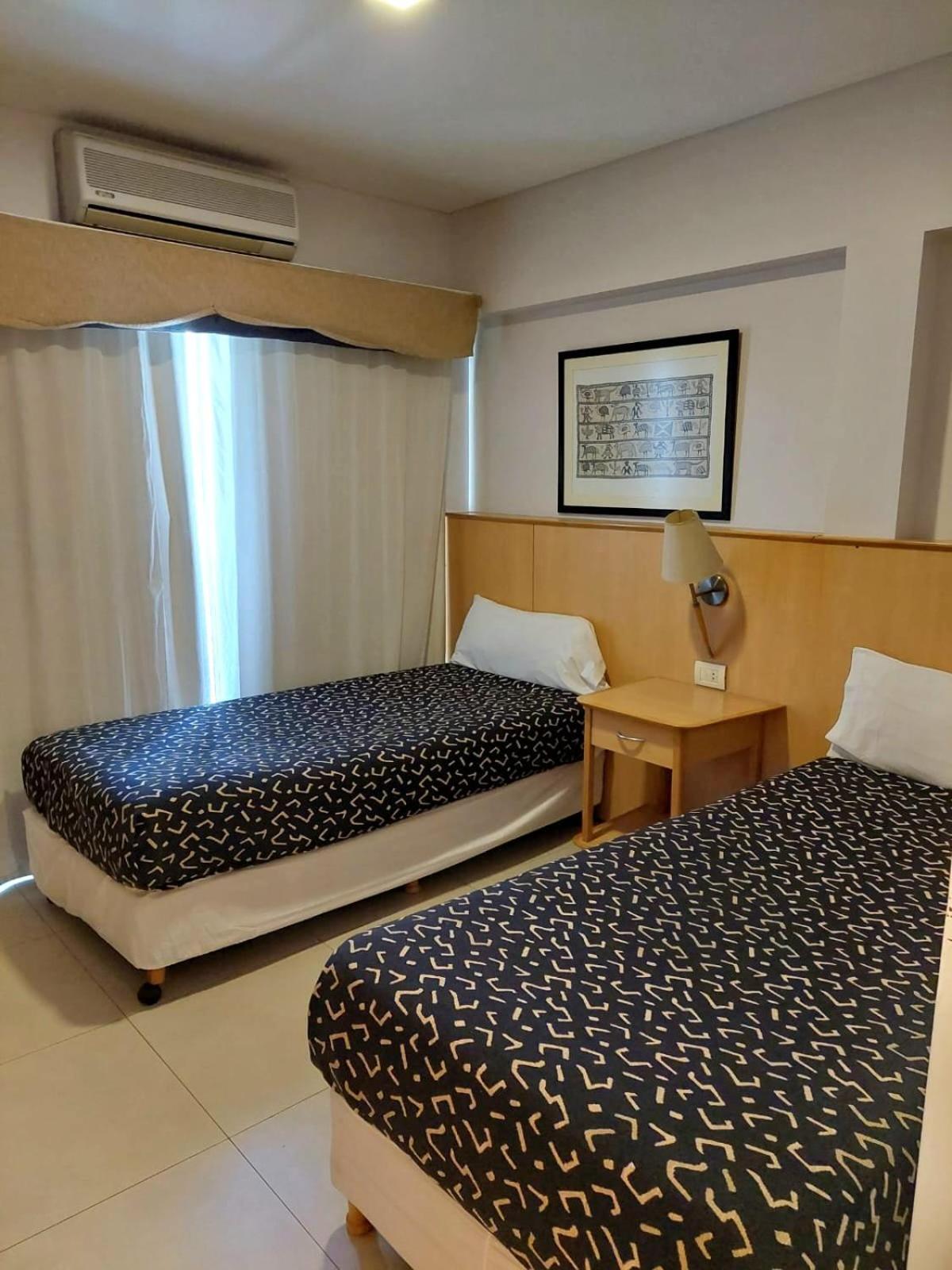 מנדוזה Urbana Suites מראה חיצוני תמונה