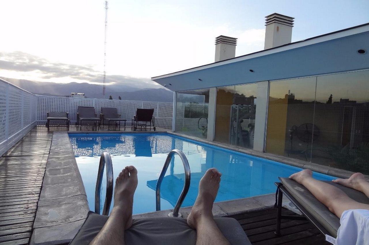 מנדוזה Urbana Suites מראה חיצוני תמונה