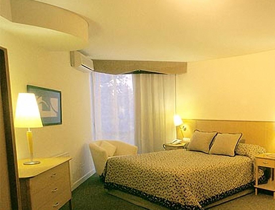 מנדוזה Urbana Suites מראה חיצוני תמונה