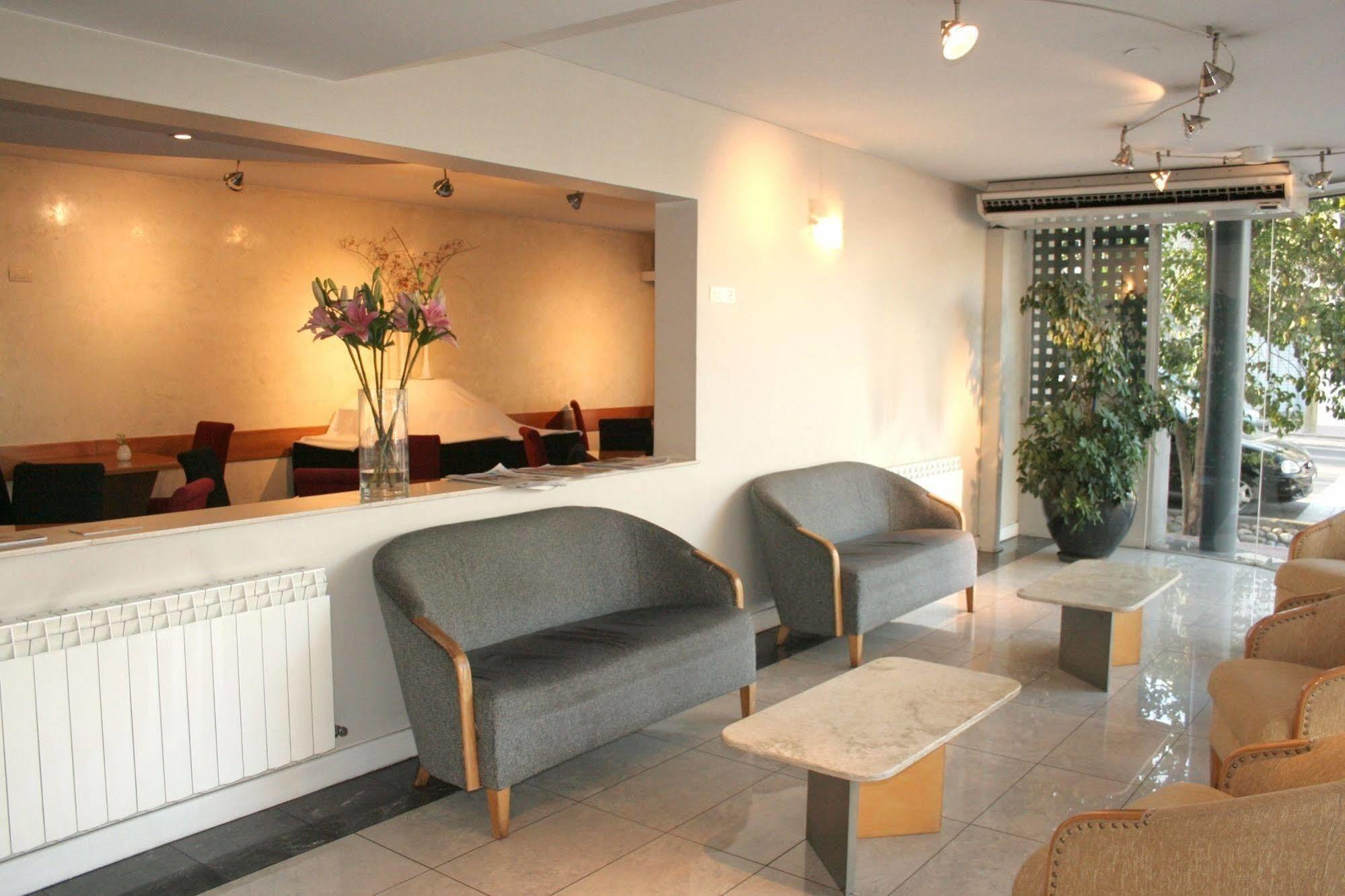 מנדוזה Urbana Suites מראה חיצוני תמונה